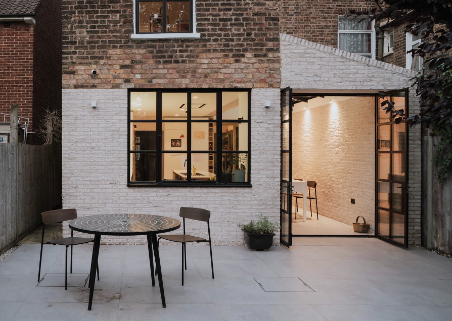 Monochrome House